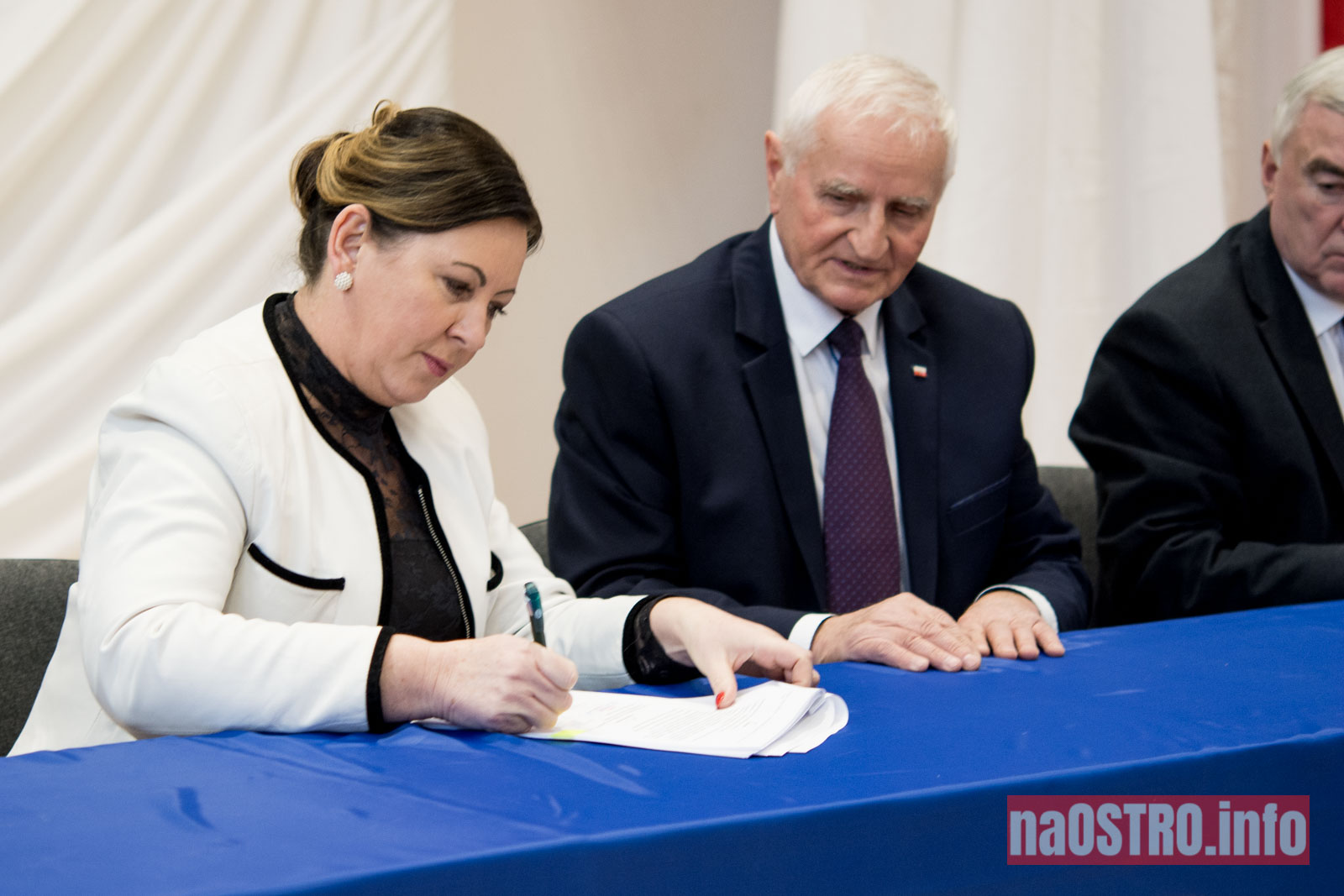 NaOSTROinfo Podpisanie umów na budowę wiejskich świetlic Bałtów 2021-18