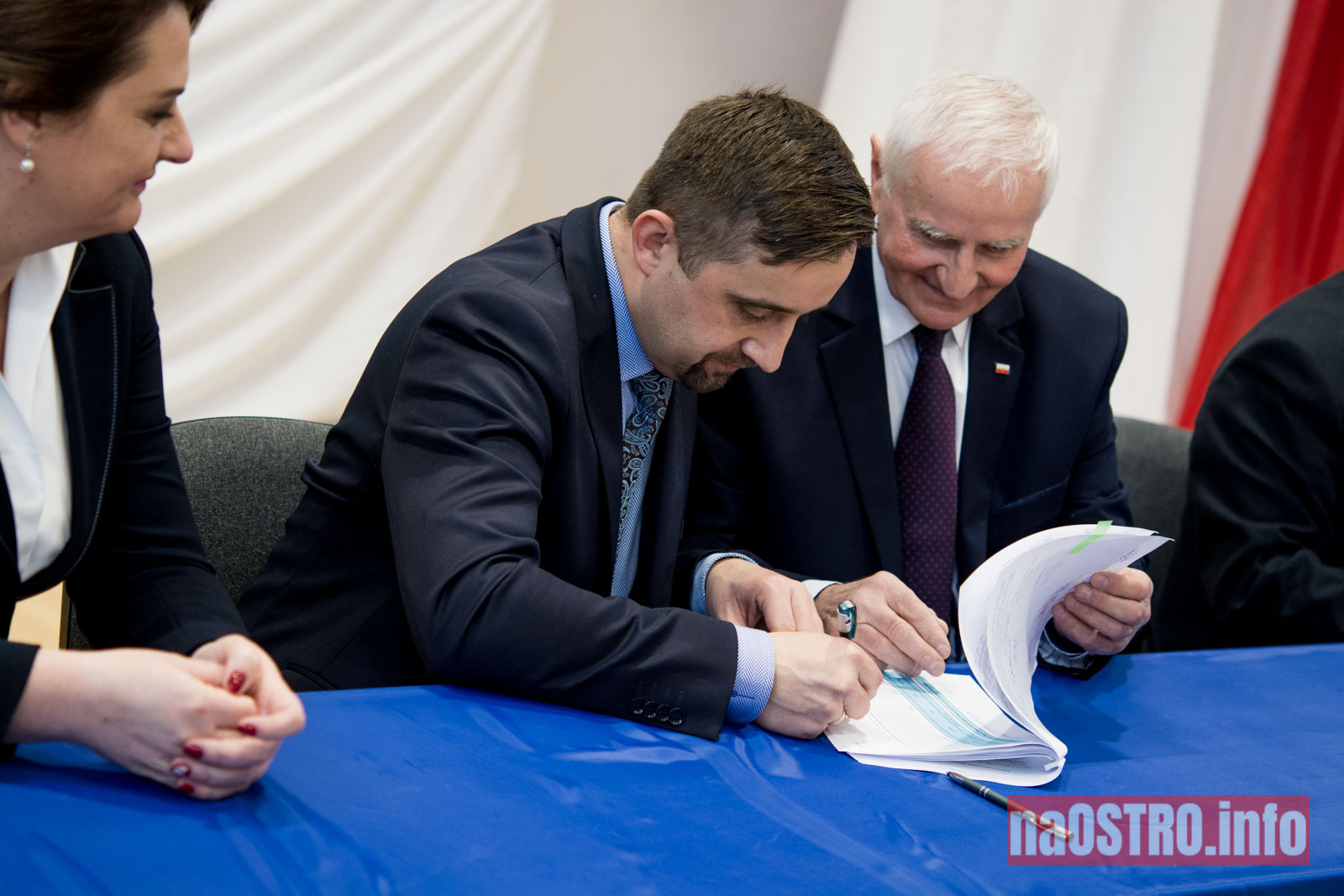 NaOSTROinfo Podpisanie umów na budowę wiejskich świetlic Bałtów 2021-24