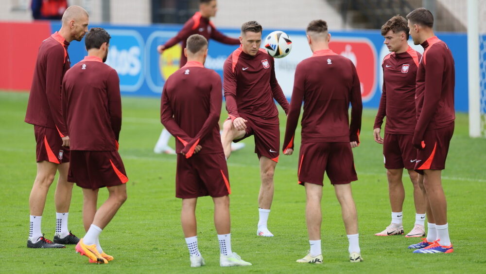 Zawodnicy piłkarskiej reprezentacji Polski
