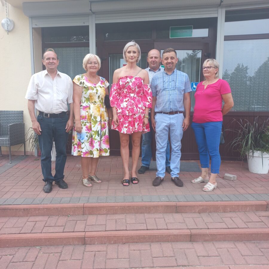 Jadwiga Muchalska sołtysem w Wólce Bałtowskiej, 
Aleksandra Celińska w Wólce Trzemeckiej, 
Teresa Pająk w Borcuchac
Źródło: FB Hubert 