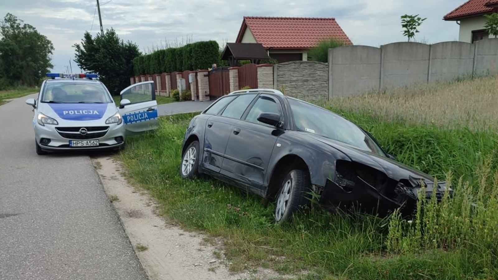 Mieszkańcowi gminy Łagów za lekceważące podejście do obowiązujących przepisów przyjdzie odpowiedzieć przed sądem. Zgodnie z kodeksem karnym grozić może mu kara nawet do 5 lat pozbawienia wolności.