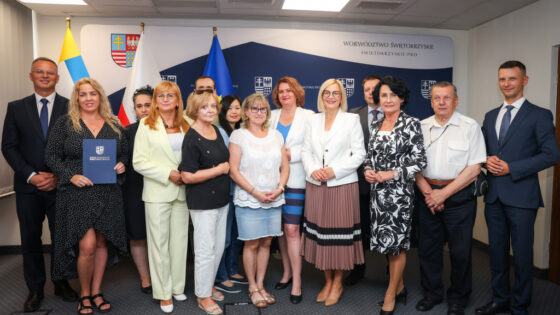 Ponad 1 mln 200 tys. zł dla świętokrzyskich organizacji pozarządowych! Pierwsze umowy podpisane