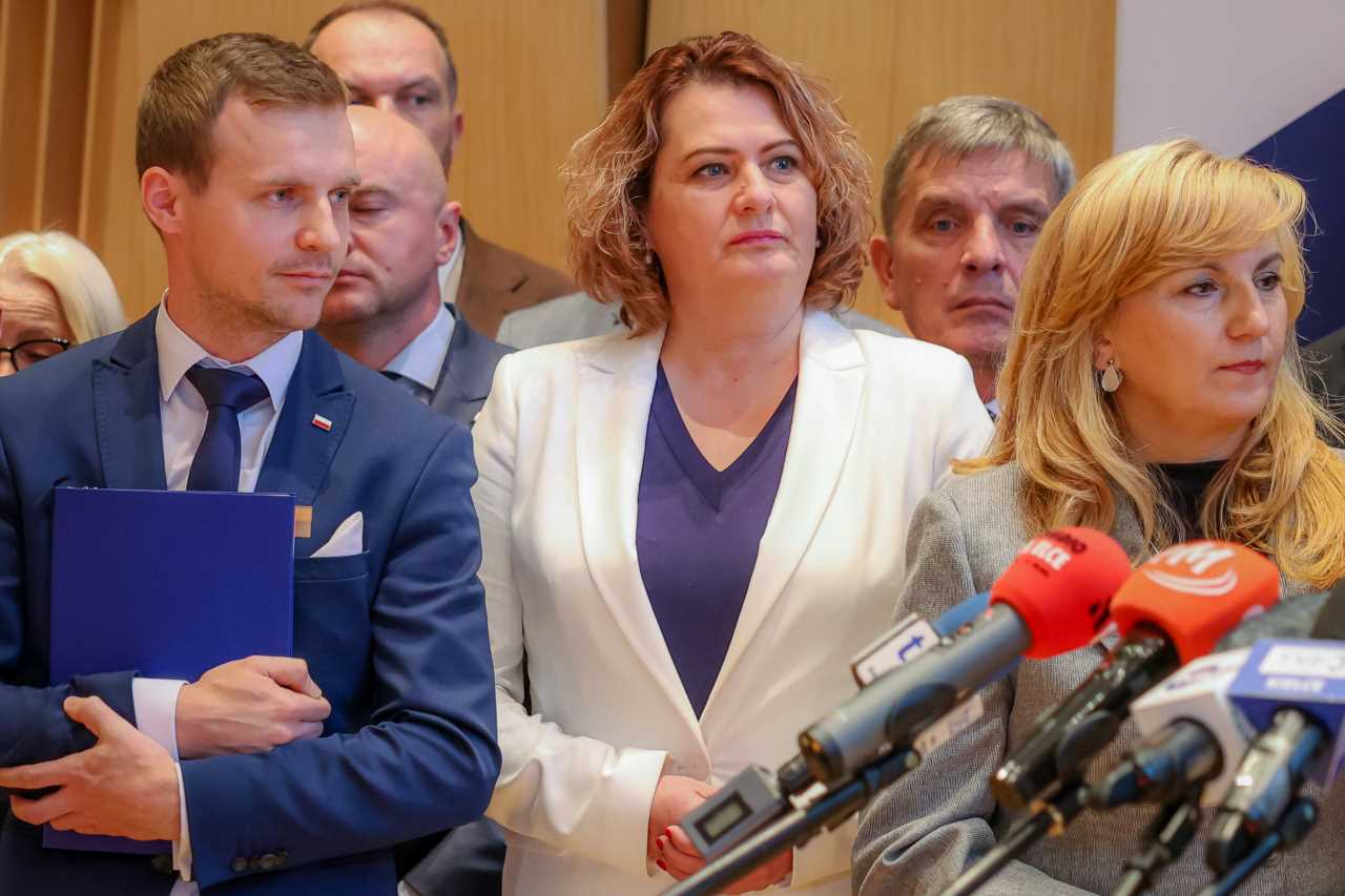 Ile NFZ jest winien szpitalom w świętokrzyskim?