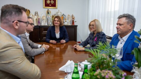Spotkanie z ostrowieckim producentem komponentów dla przemysłu obronnego